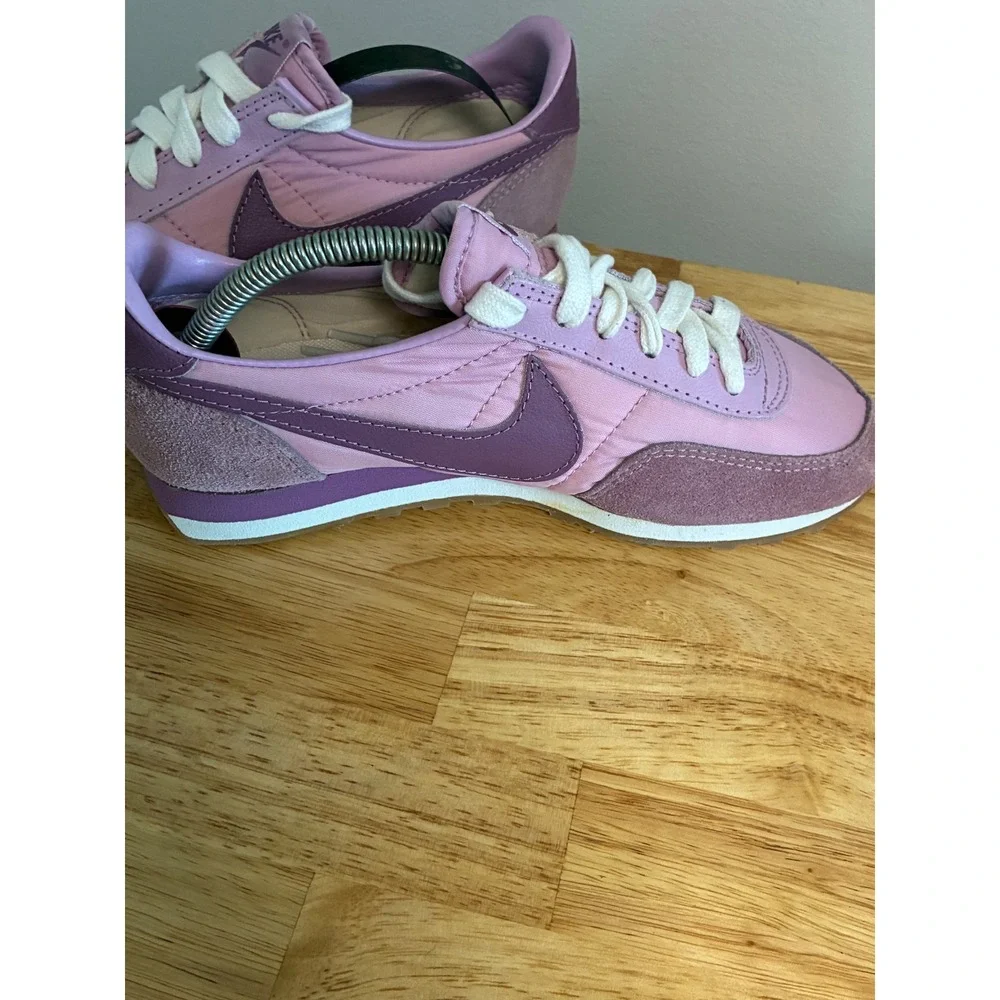 Vintage Nike Waffle Trainer Pink Purple Sneakers 830507PD Womens Size 7 rare